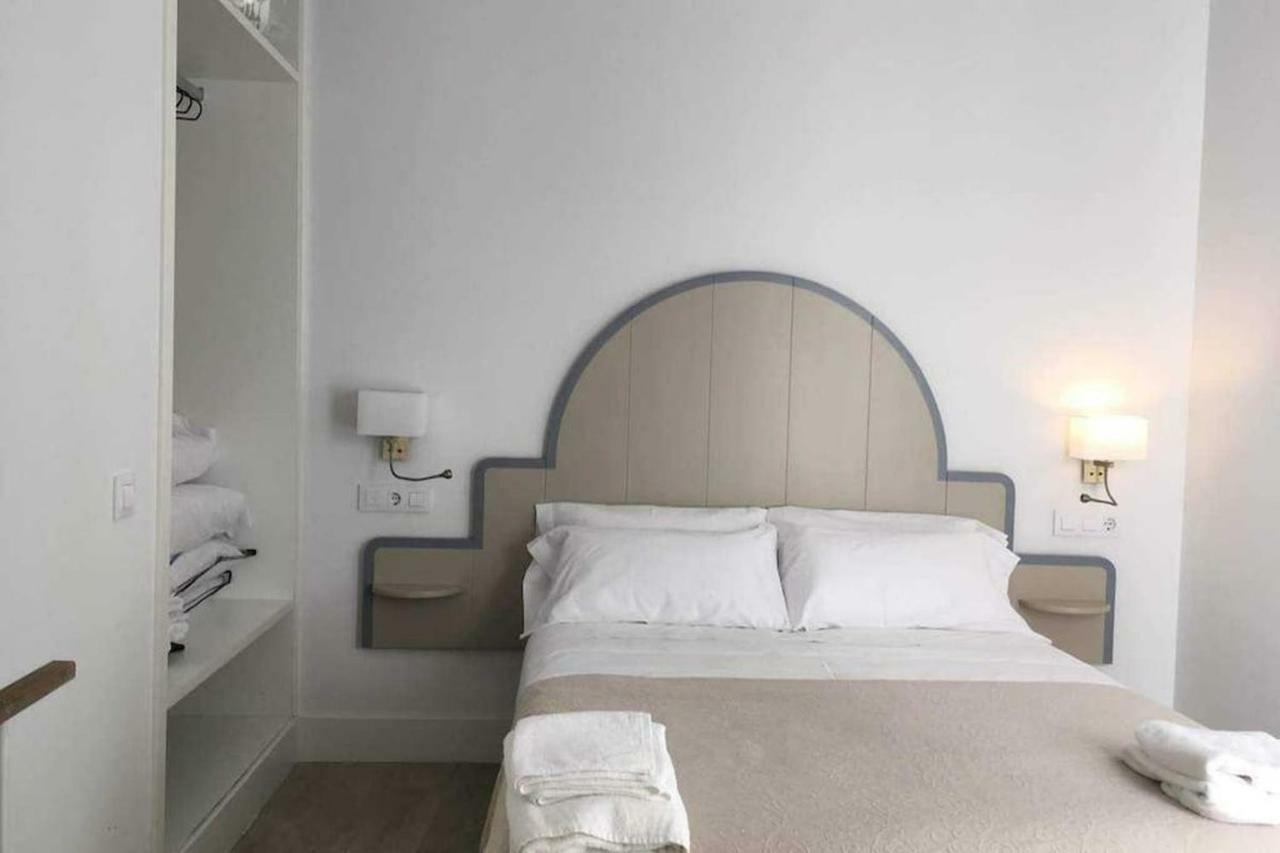 Apartamentos Rg Suites Plaza Del Salvador Seville Luaran gambar