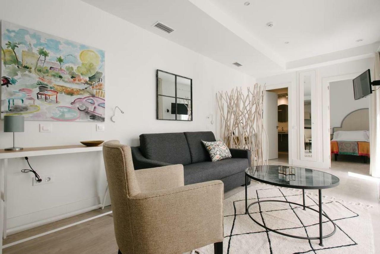 Apartamentos Rg Suites Plaza Del Salvador Seville Luaran gambar