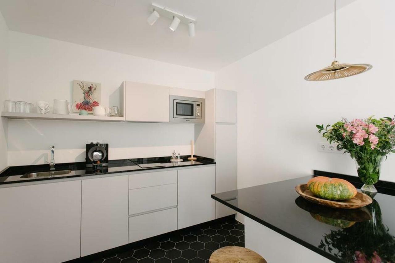 Apartamentos Rg Suites Plaza Del Salvador Seville Luaran gambar