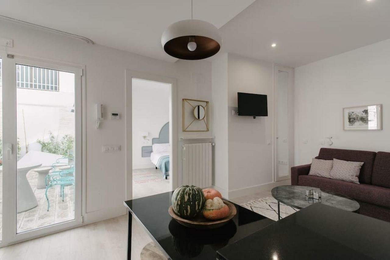 Apartamentos Rg Suites Plaza Del Salvador Seville Luaran gambar